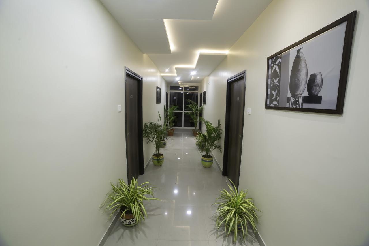 Hotel Our Nest Banjara Hyderabad Exterior foto